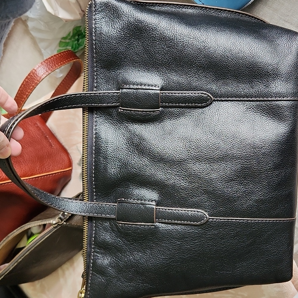 Fossil Black Leather Crossbody - Picture 3 of 9